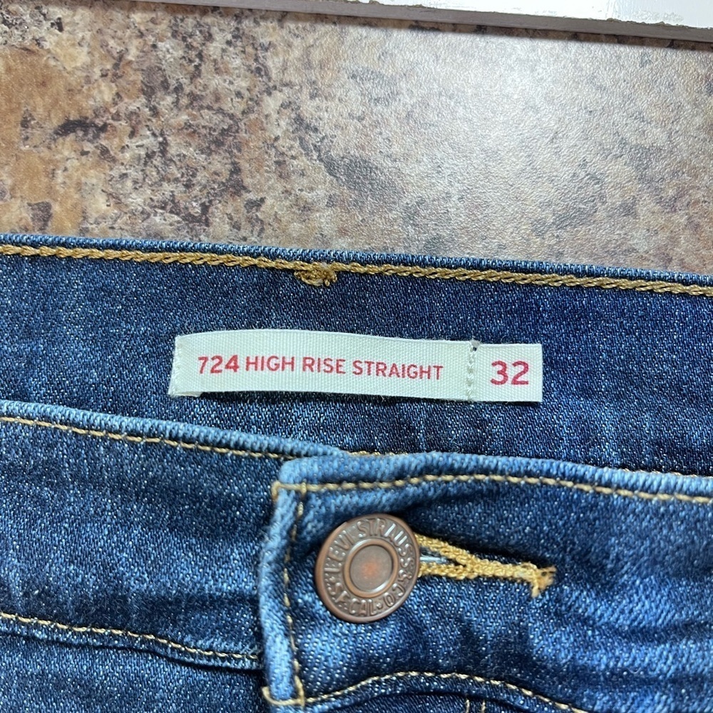 Levi’s 724 High Rise Straight Jeans Stretch Women's 32 Blue Frayed Hem Dark Wash - Picture 8 of 10